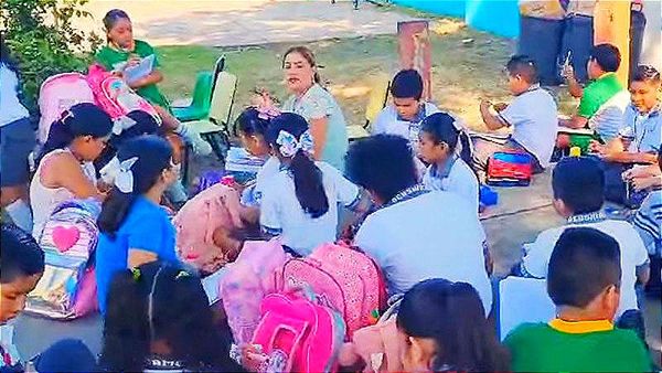 ¡NO TIENEN LUZ EN LA ESCUELA!
