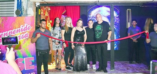 LLEGA A VERACRUZ POSE NIGHT CLUB