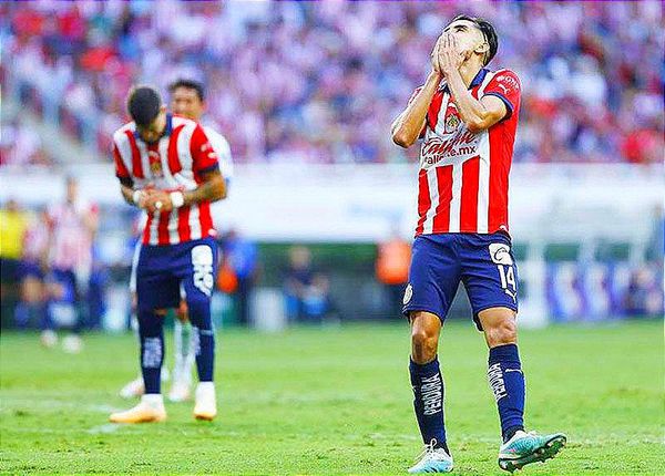 ¡CHIVAS SUMA SEGUNDA DERROTA CONSECUTIVA!