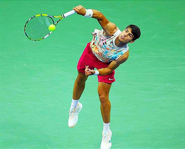 ¡CARLOS ALCARAZ AVANZA A LA TERCERA RONDA EN EL US OPEN!