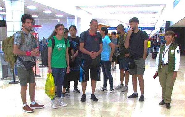 ¡ASEGURA A NUEVE MIGRANTES AFGANOS! -*Se quedan en Veracruz hasta resolver su situación de refugiados