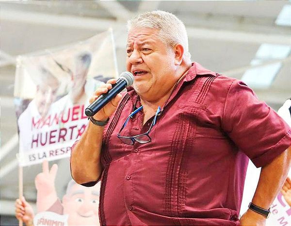 ¡HUERTA NO QUIERE SIMULACIÓN, NI ENGAÑO A PUEBLO! -“Donde tienen que acarrear a los estudiantes y a la gente con la promesa de unos pesos o una despensa”