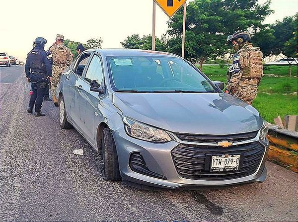 ¡CONDUCTOR MALA COPA, ATROPELLA, SE ESCAPA, Y DE PILÓN, CARAMBOLA!