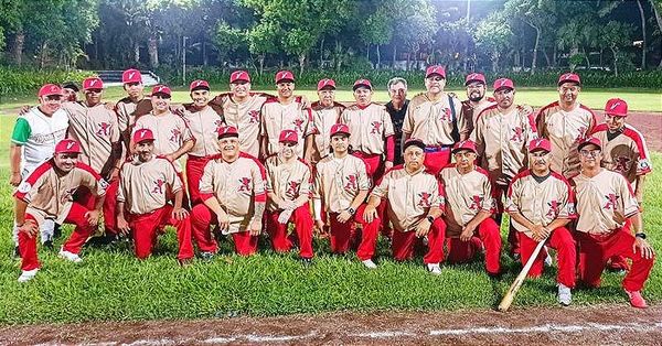 ¡DRAGONES DE TRÁNSITO BUSCAN LLEGAR AL PLAYOFFS! -Y estrenan manager