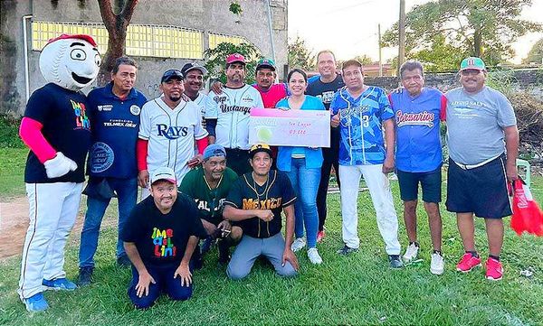 ¡RADIO TAXI MORENO ES EL CAMPEÓN DEL CUADRANGULAR DE BÉISBOL PLAYERO! -Recibe Premio en Efectivo