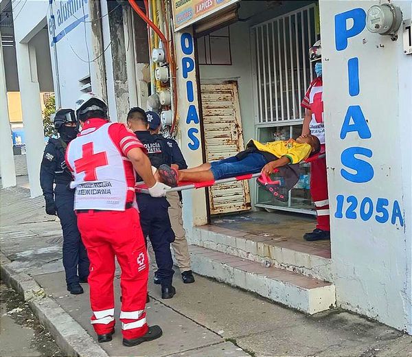 ¡EL DOCTOR A LA CÁRCEL POR BALEAR AL NIÑO! -LE PEGÓ EN EL PIE CUANDO ESTABA CORRIÉNDOLO DEL CONSULTORIO