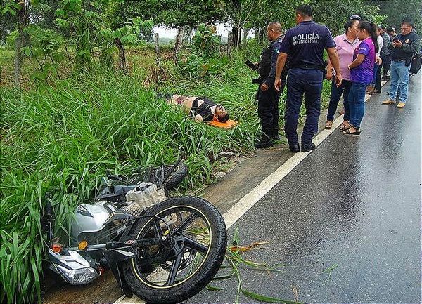 ¡MUERE UN MOTOCICLISTA IMPACTADO POR UN CONDUCTOR BORRACHO!
