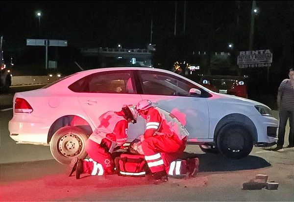 ¡PIERDE LA VIDA EN DOS RUEDAS! -En la Veracruz-Cardel... TRAS EL IMPACTO EL MOTOCICLISTA QUEDÓ INCRUSTADO SIENDO ARRASTRADO