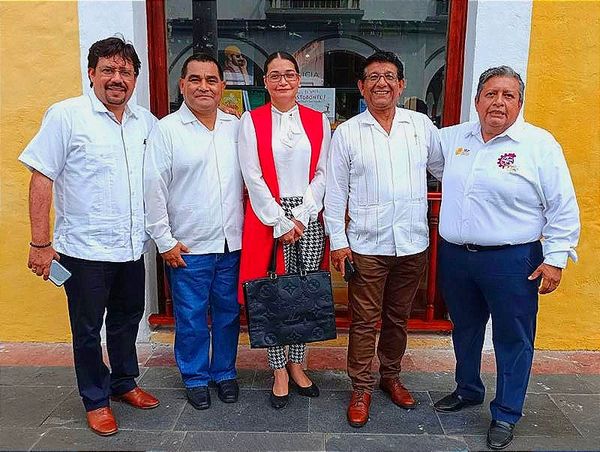MAESTROS PRESENTES EN LA MUESTRA DE ALTARES...