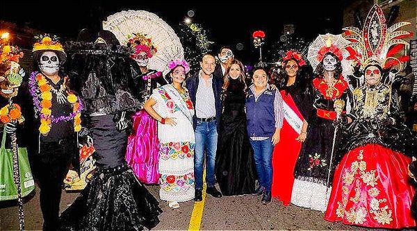 ¡CASI 5 MIL BOQUEÑOS EN EL DÍA DE MUERTOS! -JM Unánue entregó reconocimientos a las escuelas que participaron en la Muestra de Altares