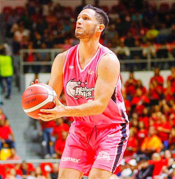 ¡HALCÓN ROJO EN EQUIPO IDEAL DE MEXICANOS! -Alejandro Villanueva fue el Mejor Mexicano de los Rojos