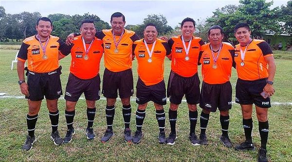 Después de 20 años en el Futbol Amateur ¡CUELGA EL SILBATO “EL ARBITRILLO”! -Pitó Todas las Modalidades, Soccer, 7, Playero y Rápido