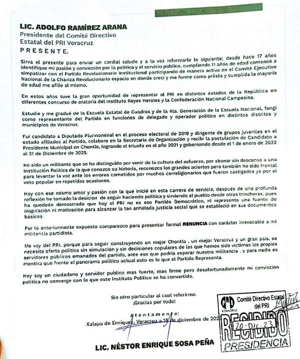 ¡ALCALDE RENUNCIA AL PRI!