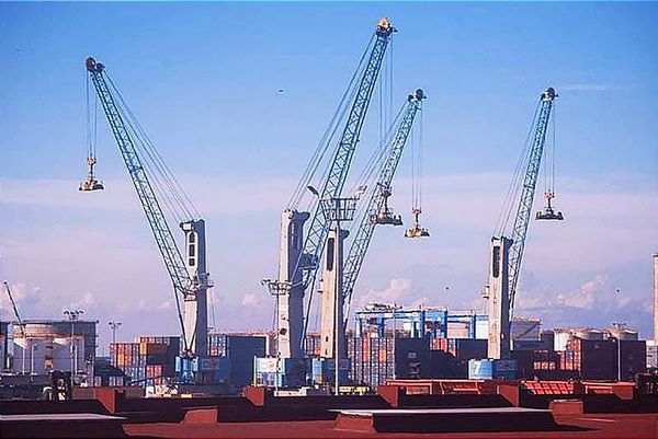 ¡ESCÁNDALO EN ASIPONA! -Empresas vinculadas a ex funcionario duartista, han obtenido contratos por casi 240 millones de pesos.