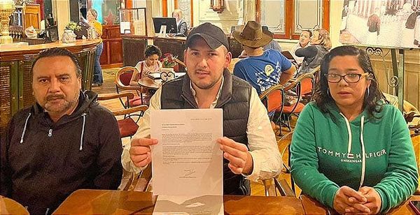 ¡MÁS RENUNCIAS EN EL PRI! -*EL SECRETARIO DE FINANZAS DEL PRI ESTATAL Y EL LÍDER DE LA ZONA DE ZONGOLICA