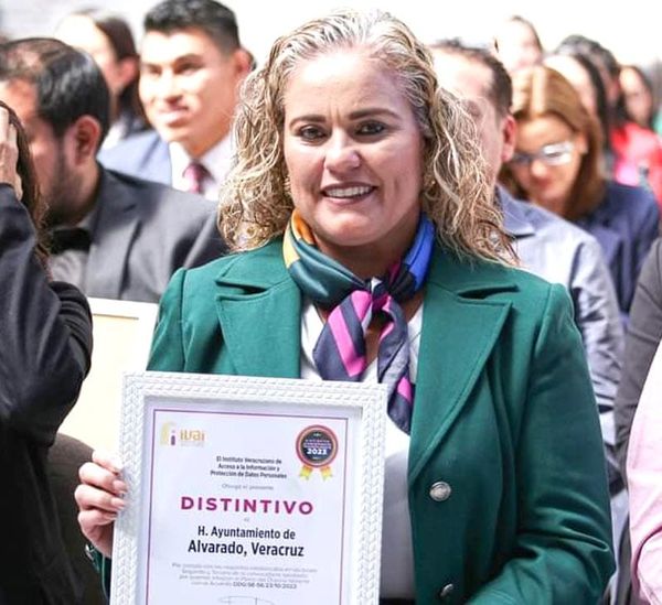 ¡ALVARADO SE LLEVA TAMBIÉN EL “AYUNTAMIENTO TRANSPARENTE”!