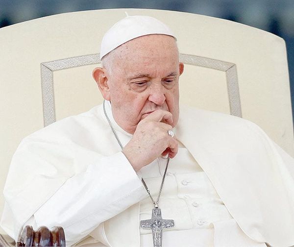 ¡EL PAPA PIDE LA PROHIBICIÓN DE LOS “DEPLORABLES” VIENTRES DE ALQUILER!