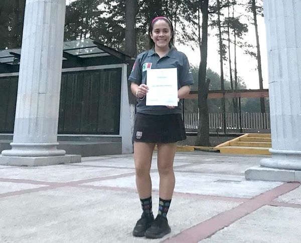 ¡ENTRENADORA VERACRUZANA LOGRA CERTIFICACIÓN EN TENIS DE MESA!