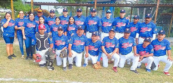 ¡MERECIDO HOMENAJE! PARA PEDRITO MERE **Se lo hace la Liga Regional de Jamapa debido a su gran trayectoria dentro del beisbol
