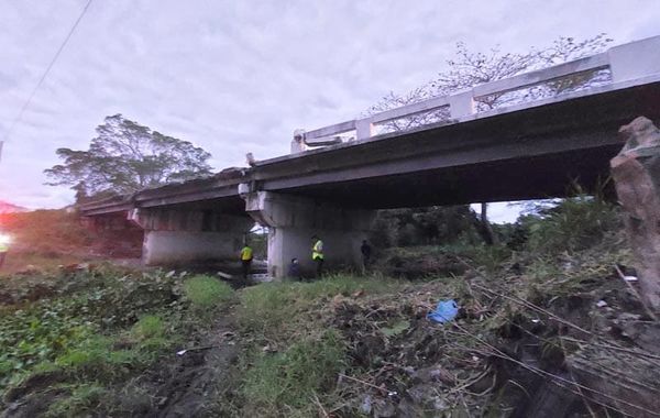DE PELÍCULA ¡SALIÓ VOLANDO DEL PUENTE!