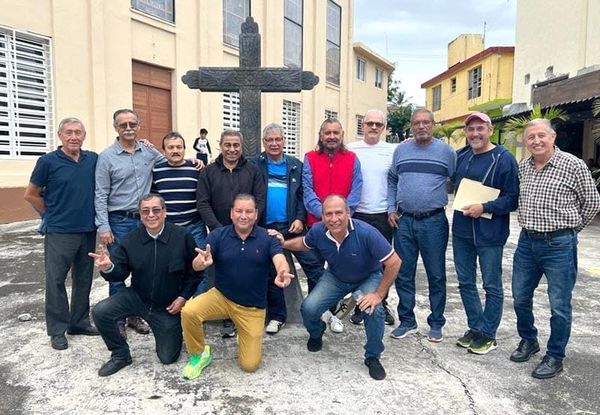 ¡VOLEIBOLISTAS DE AMOR Y PAZ DESPIDIERON EL AÑO!