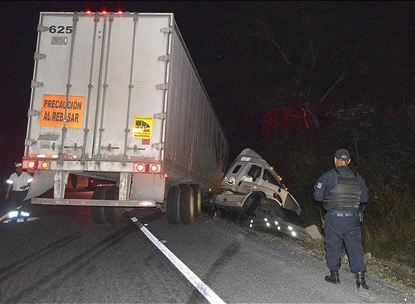 ¡CASI SE MATA! - |PESTAÑEO AL VOLANTE