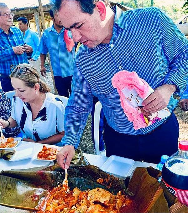 ¡SE COME UN “TAMAL”! - |*A Manga Remangada