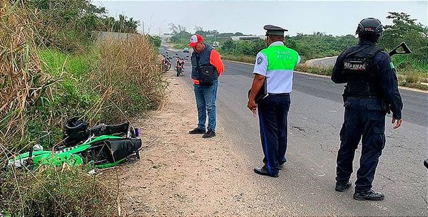 ¡SE LLEVA DE CORBATA DOS TRÁNSITOS!
