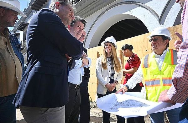 ¡ESTRENAMOS ZÓCALO EN EL CARNAVAL DE LOS 100! - |OBRAS AL 30%