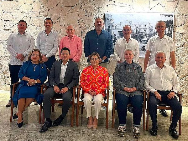 ¡CUMBRE DE CÓNSULES!