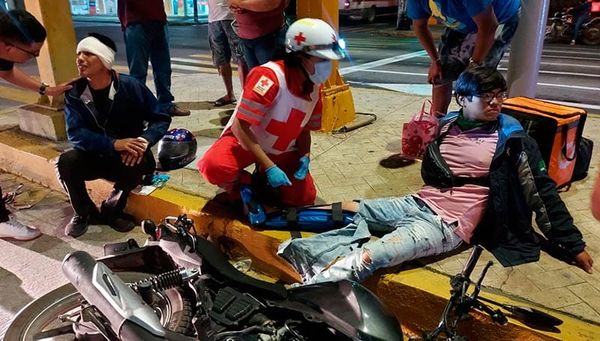 ¡TRES LESIONADOS EN CHUZA DE MOTOS!