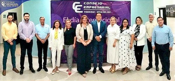¡EDI SE LLEVA A TRES VERACRUZANAS AL NACIONAL DE LAS 100 MUJERES LÍDERES!