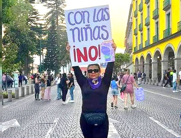 ¡NO APARECE LA MAESTRA Y ACTIVISTA EN PRO DE LOS DERECHOS DE LA MUJER!