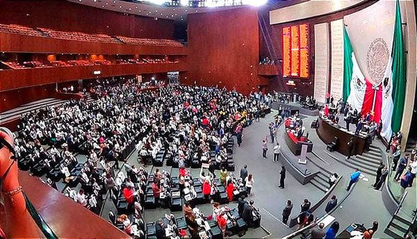 ¡SACAN LISTA DE PLURIS, HAY DESDE LÍDERES, SENADORES Y DIPUTADOS!