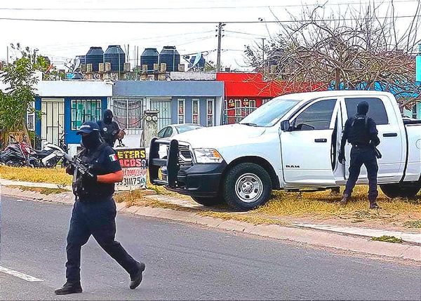 ¡LOS ACALAMBRAN! - FUERTEMENTE ARMADOS REVISAN VEHÍCULOS AL AZAR.