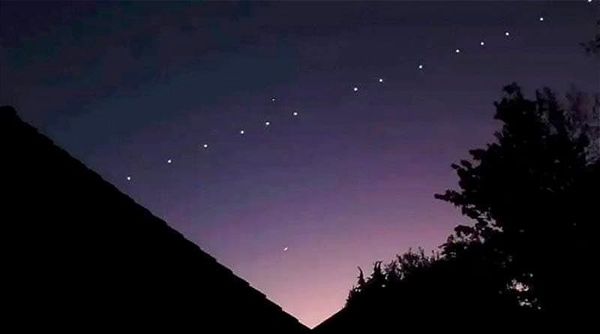 ¡VEREMOS TRENES SATELITALES DE MUSK!