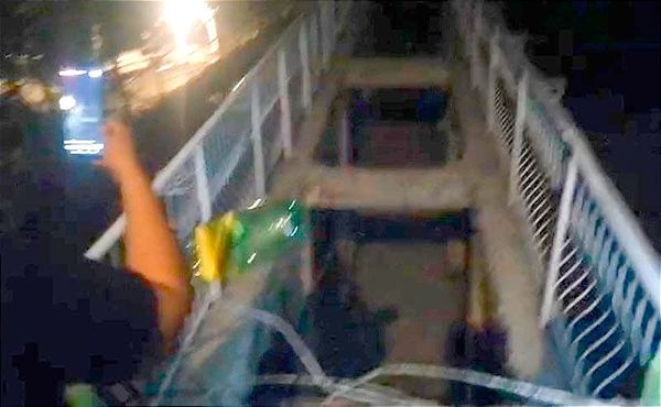 ¡REBAMBARAMBA EN SALTO DE EYIPANTLA! - *En Plena Semana Santa Destruyen las Escaleras de Descenso