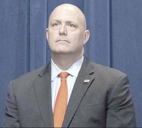 ¡USARÁN AGENTES DE MIGRACIÓN EN EU CÁMARAS CORPORALES!