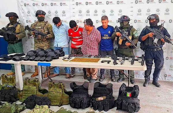 ¡Y LOS SUELTAN! - CON UN “USTEDES DISPENSEN...”