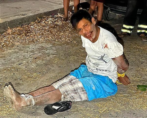 ¡LO AMARRAN LOS VECINOS POR ANDAR APEDREANDO!