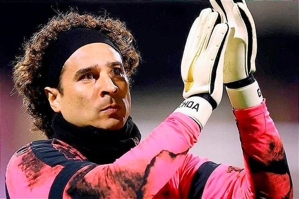 ¡”MEMO” OCHOA YA NO JUGARÁ EN EL SALERNITANA DE ITALIA! - EL TITULAR DE LA SELECCIÓN
