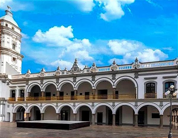 ¡PROTESTAN NUEVOS REGIDORES! - *Regidoras Primera y Tercera Pidieron Licencia y Entraron las Suplentes.