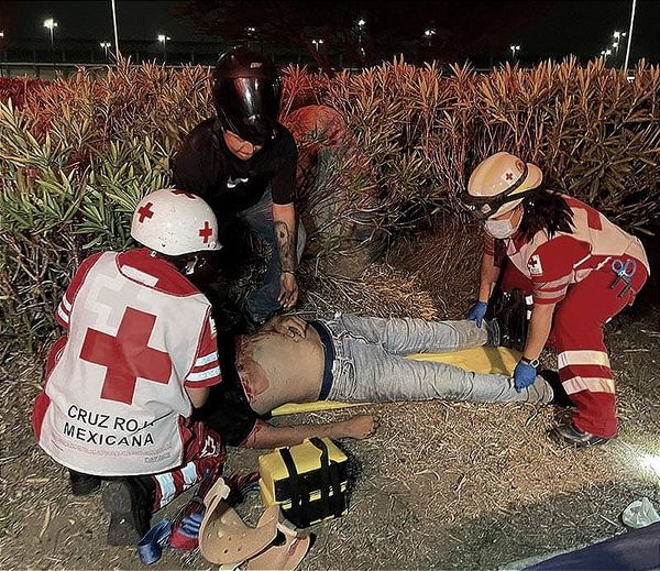 ¡SALEN VOLANDO DE LA MOTO! - *CERCA DEL NUEVO VERACRUZ