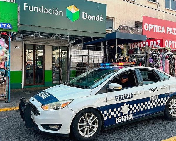 ¡ASALTO VIOLENTO A CASA DE EMPEÑO! - EMPISTOLADOS EN LA ZONA DE MERCADOS