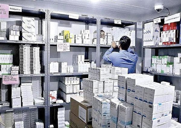 ¡SUBE A 10 MIL MDP DEUDA POR  FÁRMACOS!