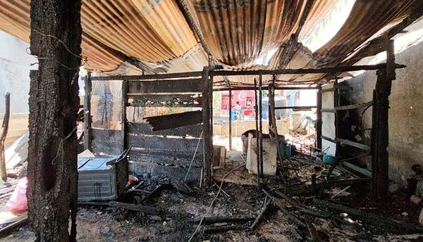 ¡INCENDIÓ LA CASA DE SU EX NOVIA!