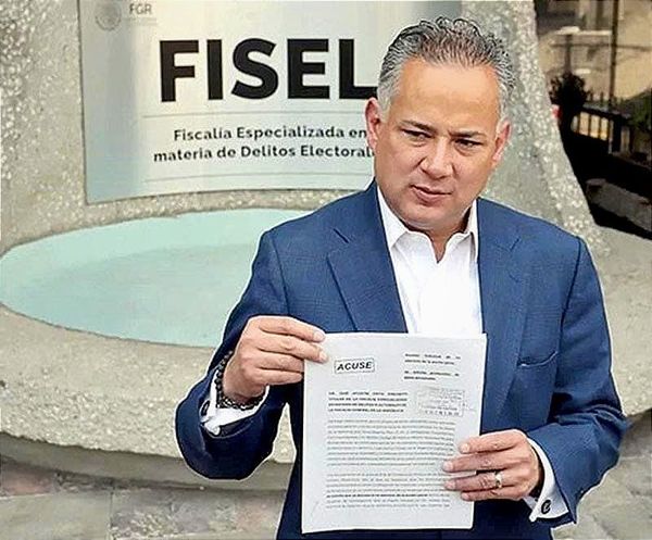 ¡VA NIETO CONTRA CABEZA DE VACA Y GIL!