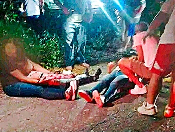 ¡LA EMBESTIDA FUE DE FRENTE! - *UNA FAMILIA VIAJABA EN EL COCHE *MUEREN LA ABUELA Y LA NIETA *EL CHOFER DEL TORTON ESTÁ DETENIDO