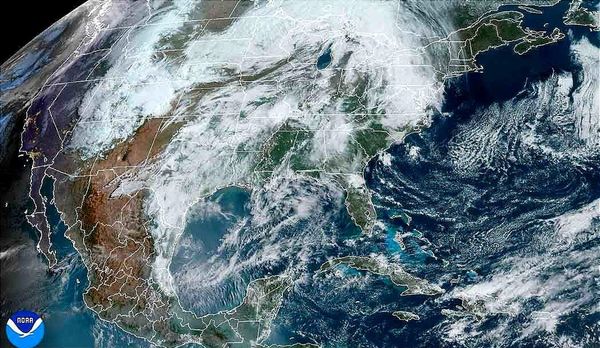 ¡CON TODO EL SOFOCANTE BOCHORNO! - 🏖️ *MÁXIMA DE 34, SENSACIÓN DE 38...