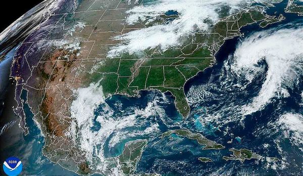 ¡SOPLA TANTITO, PERO EL CALOR NO AFLOJA! - * DEL JUEVES AL DOMINGO, RETORNA EL BOCHORNO Y LO BRUMOSO... * LUNA LLENA CASI A LAS SEIS DE LA TARDE